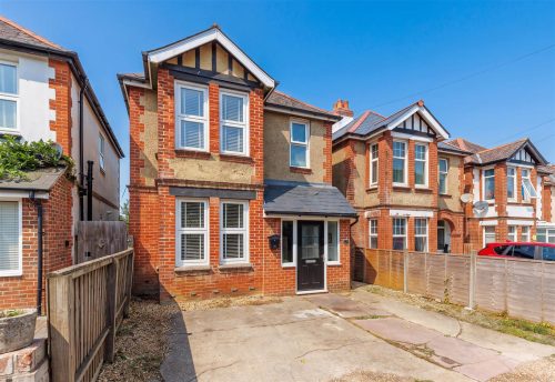 1930s DETACHED HOME WITH PARKING – Sandown Road, Sandown